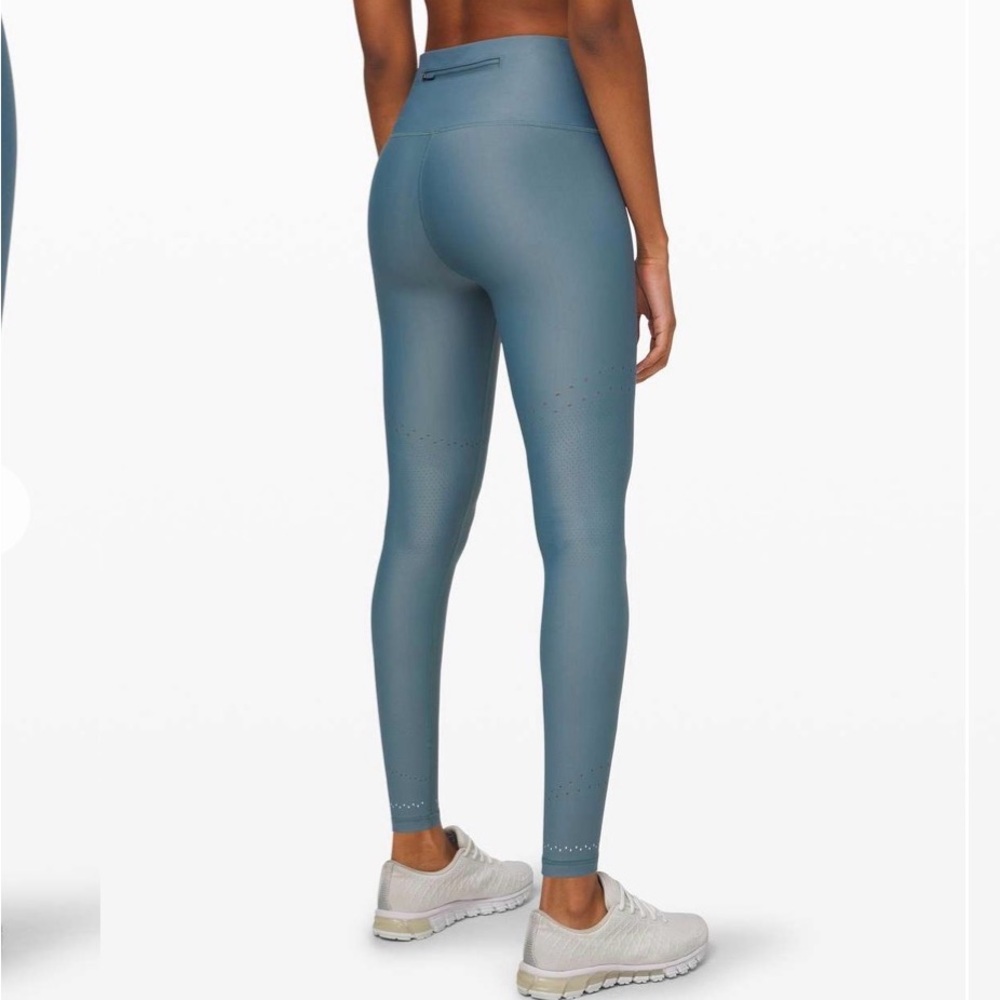 Lululemon‎ Zoned In Tight *27"